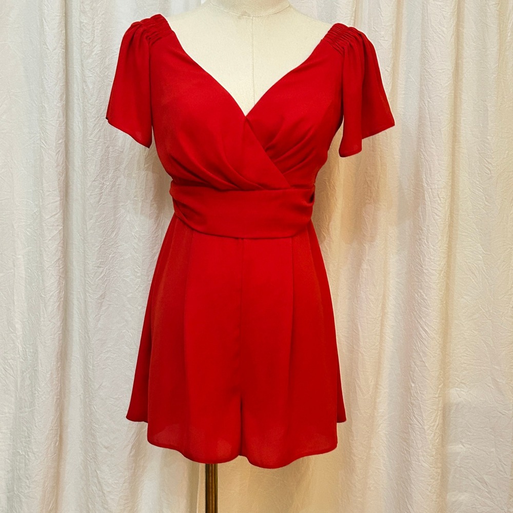 ASOS Red Wrap V-Neck Short Sleeve Romper Size 4 Smocked Shoulder Crepe Jumpsuit
